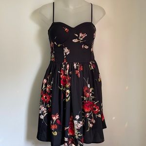 Band of Gypsies dress floral pattern sz S NWT